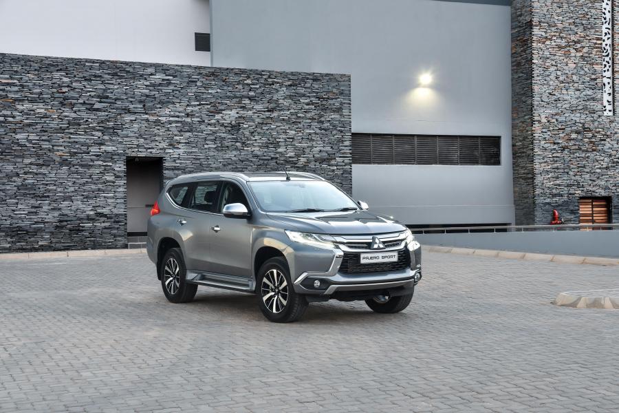  Mitsubishi Pajero Sport 2017 года  (ZA) (фото 3 из 29)
